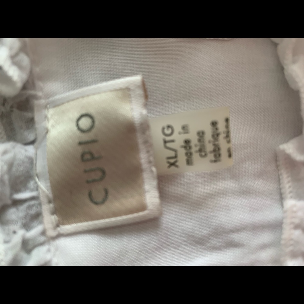 White top - Picture 3 of 4